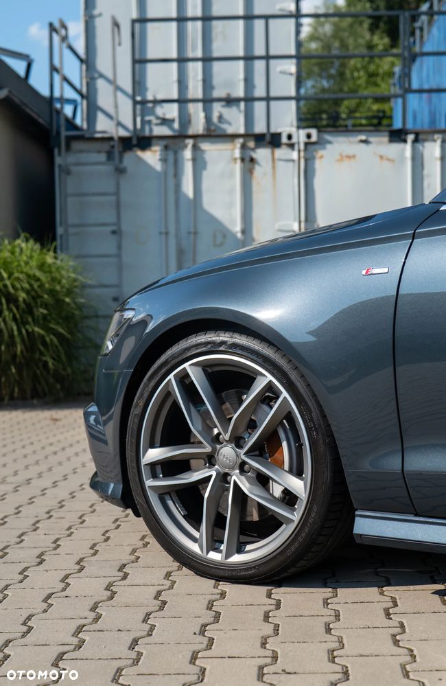 Audi A6 Avant 3.0 TFSI Quattro S tronic - 4