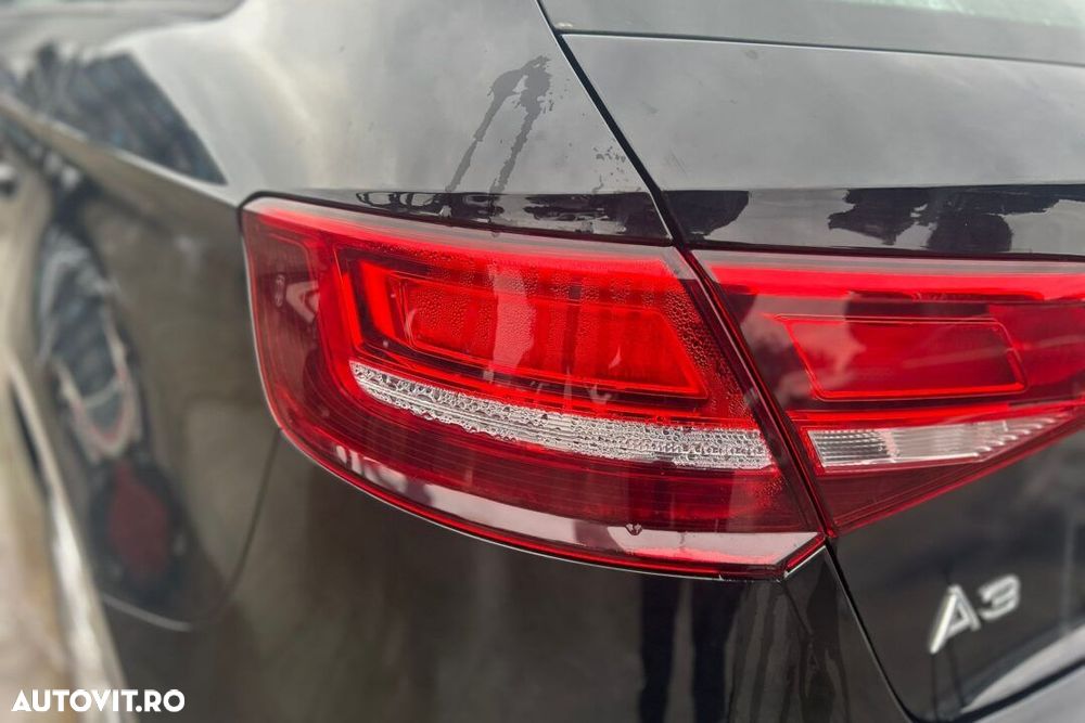 STOP STANGA/DREAPTA pe caroserie AUDI A3 (8V) SPORTBACK - AN 2017 FACELIFT