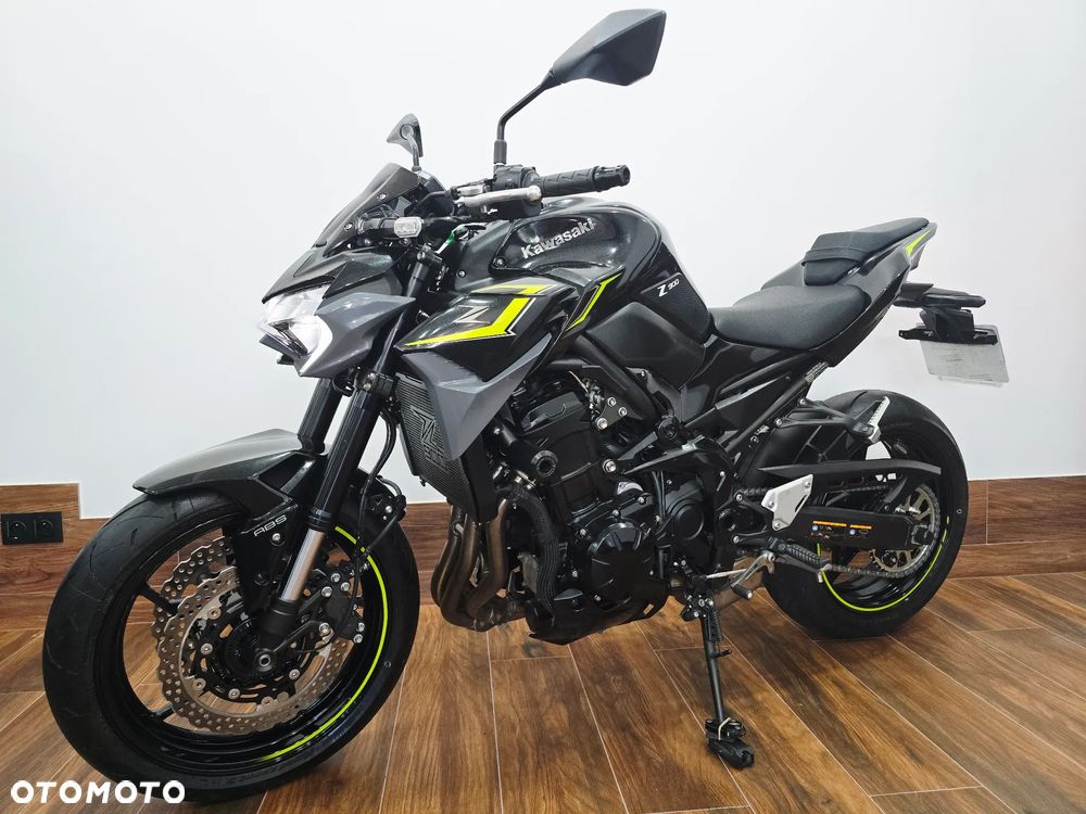 Kawasaki Z - 18