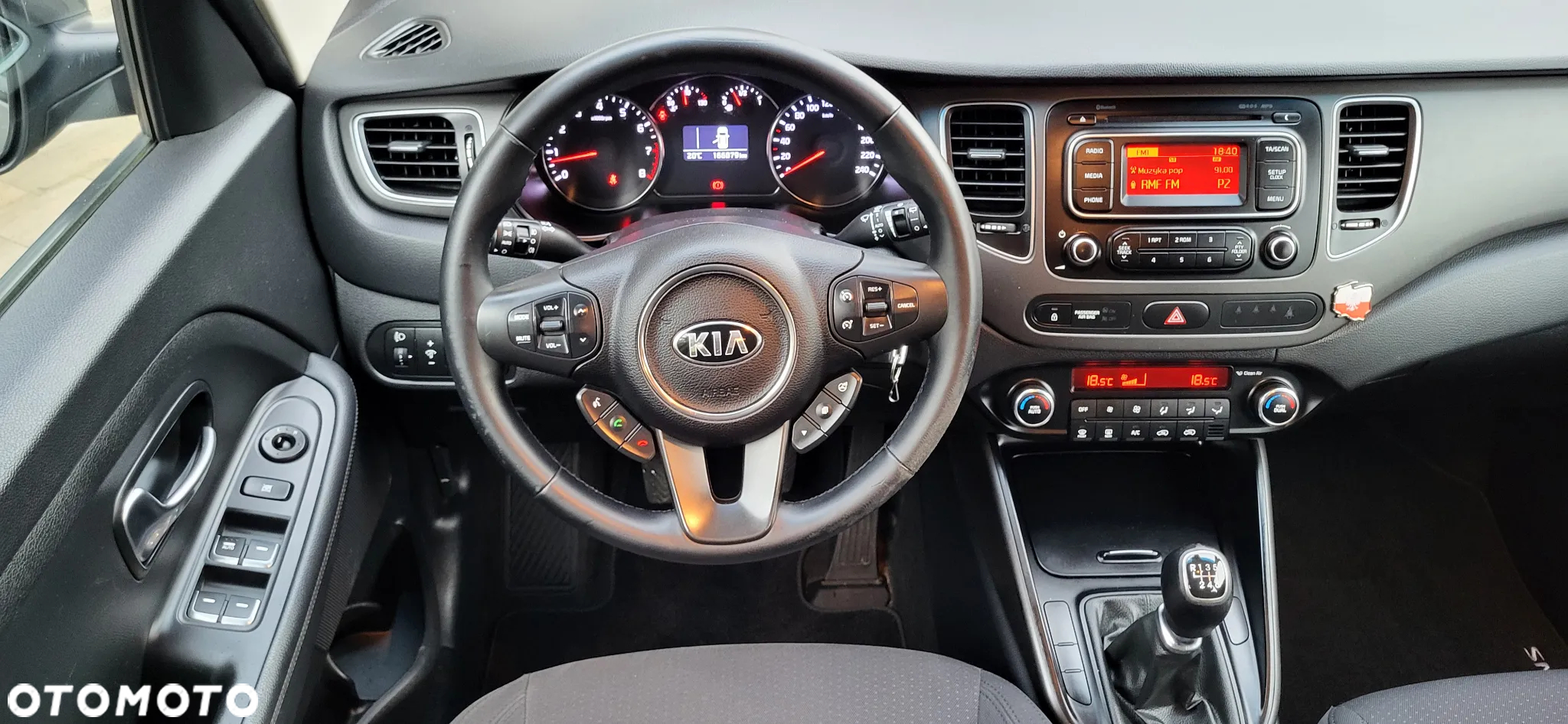 Kia Carens 1.6 GDI L - 9