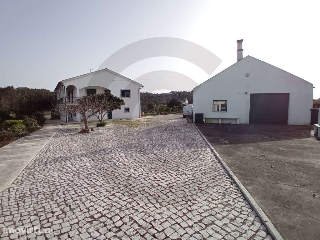 Moradia T5 - Alcanede, Santarém - Grande imagem: 3/10