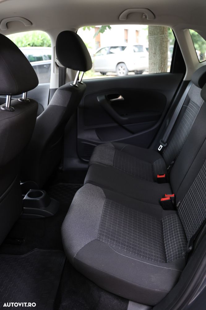 Volkswagen Polo 1.4 TDI (Blue Motion Technology) Comfortline - 6