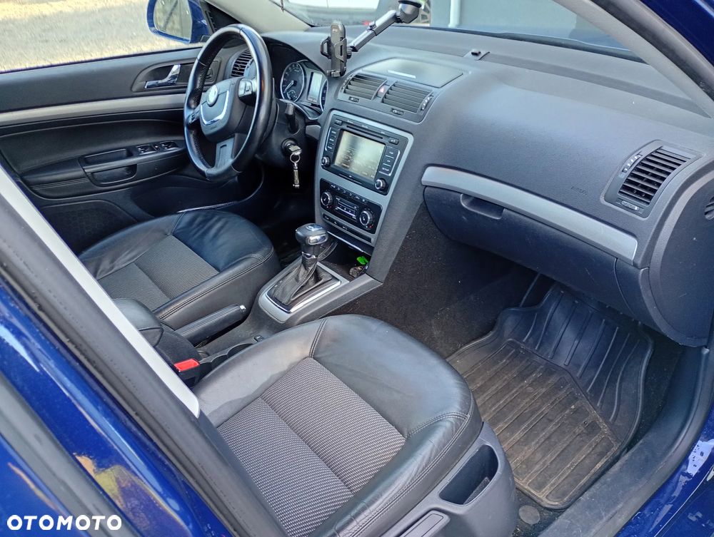 Skoda Octavia 1.6 TDI Ambiente DSG - 10