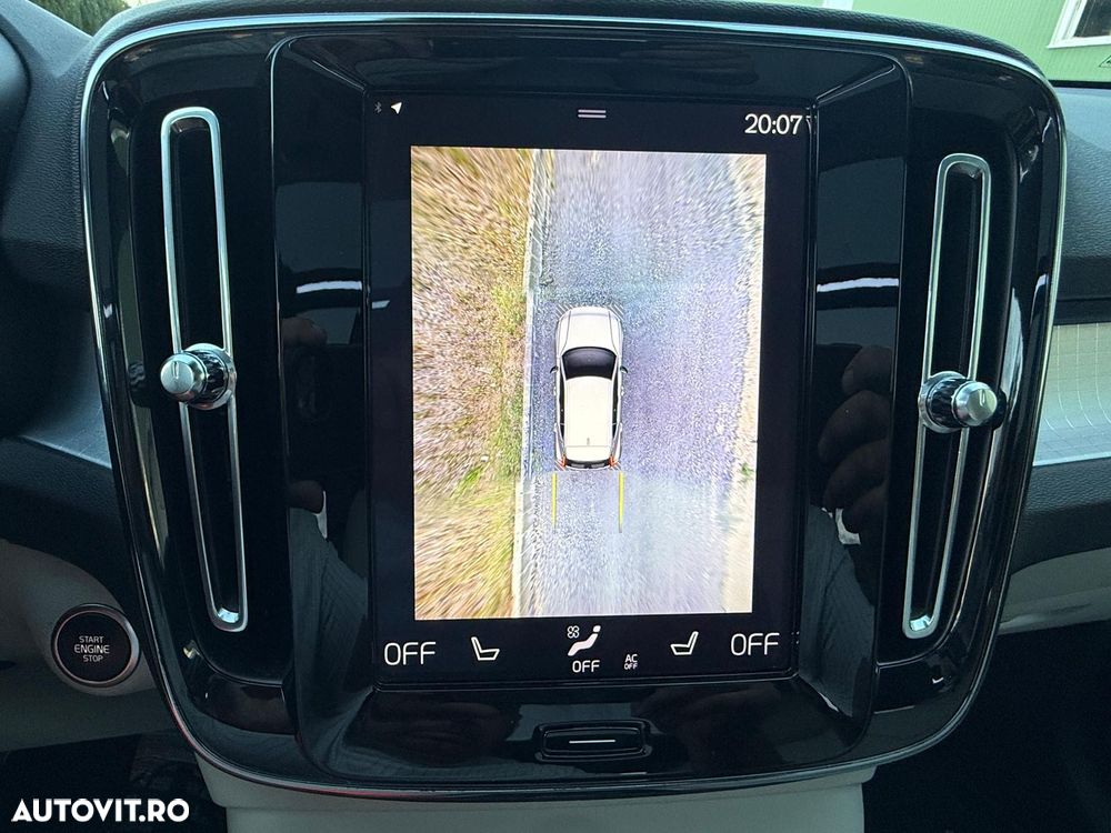 Volvo XC 40 D4 AWD Geartronic Momentum Pro - 19