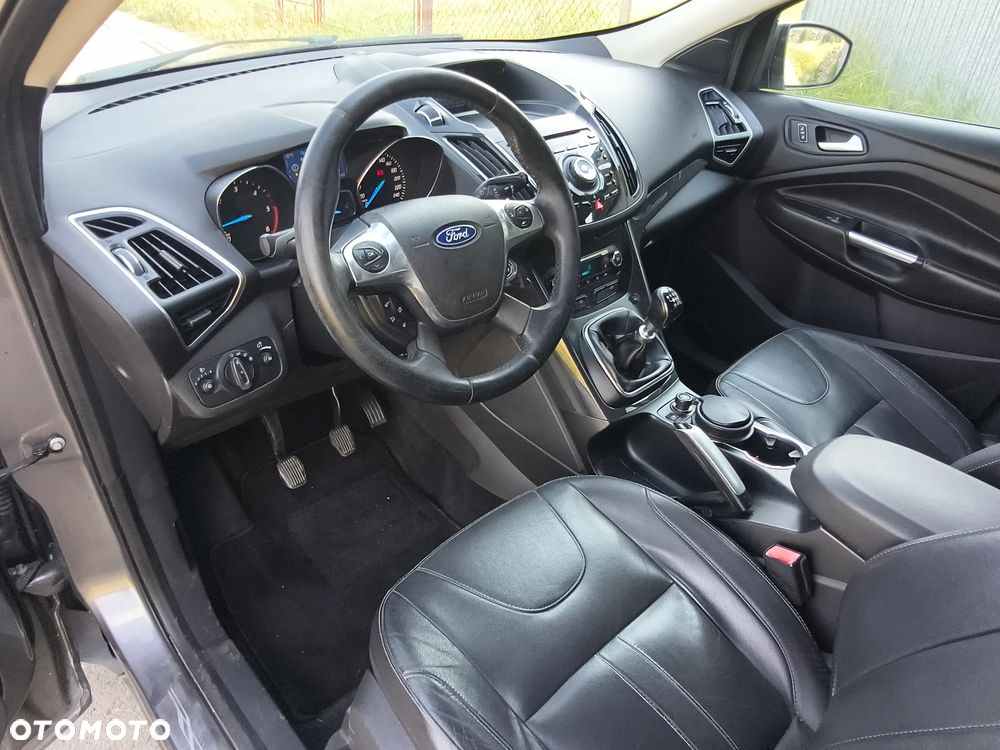 Ford Kuga 2.0 TDCi 4x4 Titanium - 10