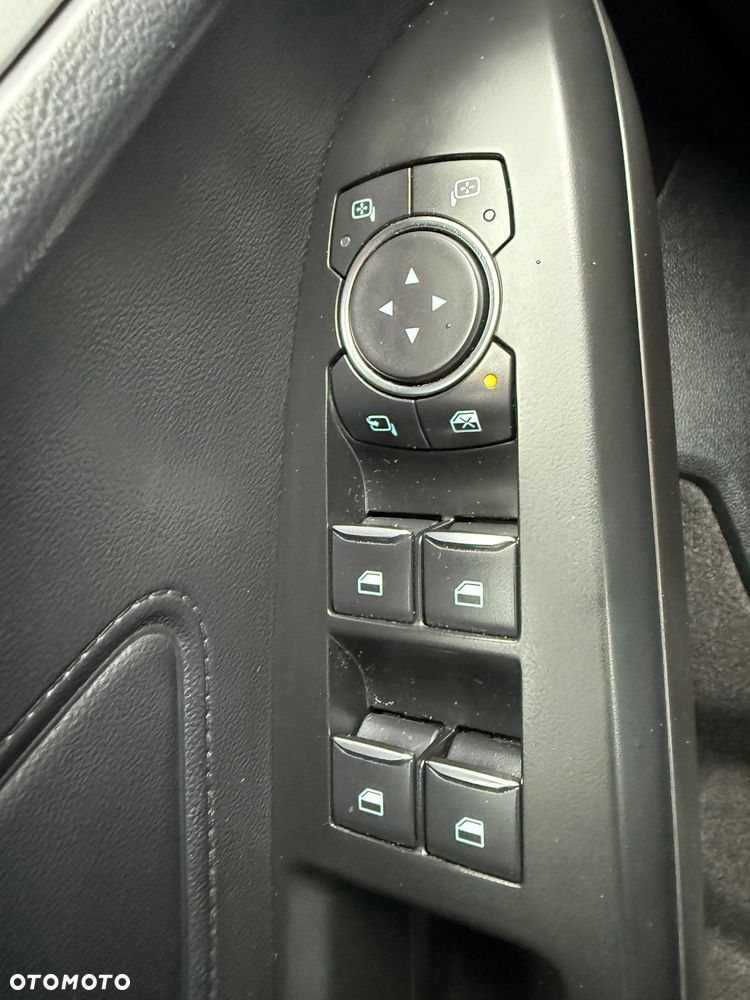 Ford Focus Turnier 1.5 EcoBlue Start-Stopp-System TITANIUM - 28