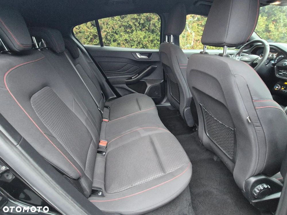 Ford Focus 1.5 EcoBlue STart-Stopp-System ST-LINE - 28