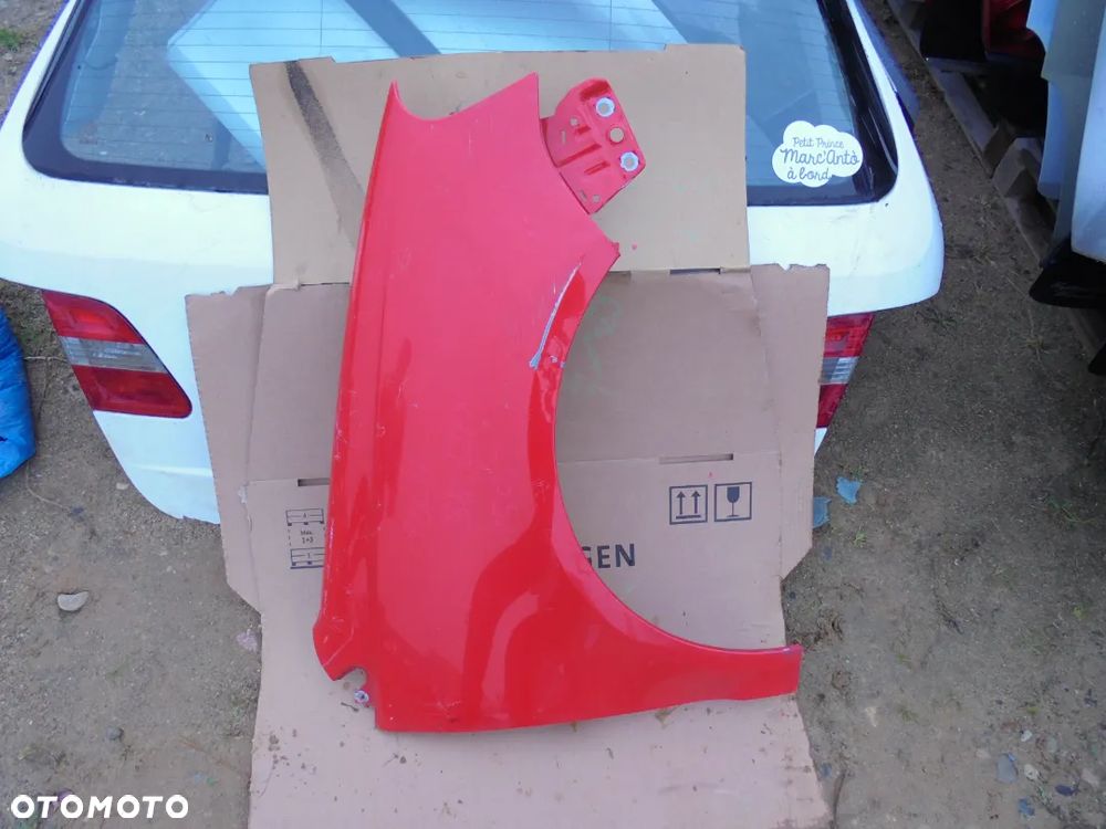 VOLKSWAGEN POLO 9N LIFT BŁOTNIK PRAWY