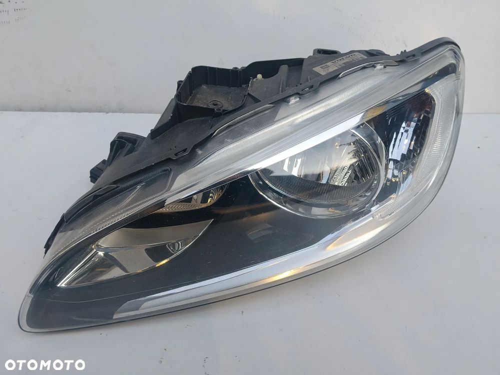 Lampa Lewa Bi Zwykła Europejska Volvo S60 V60 Lift II - 1