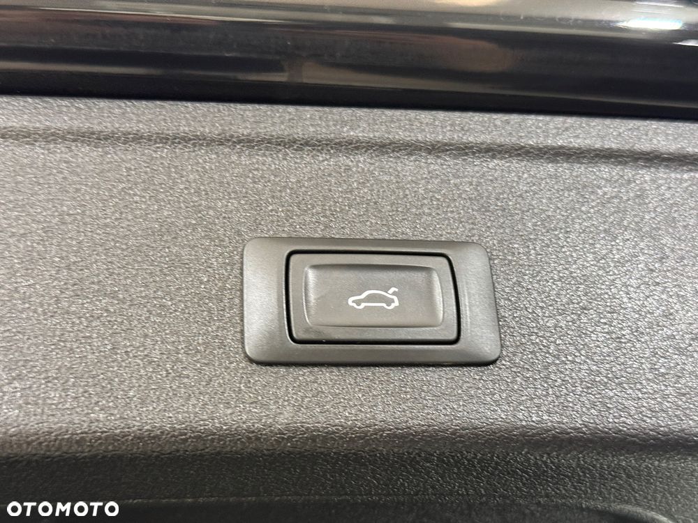 Audi A4 Avant 2.0 TDI ultra sport - 17