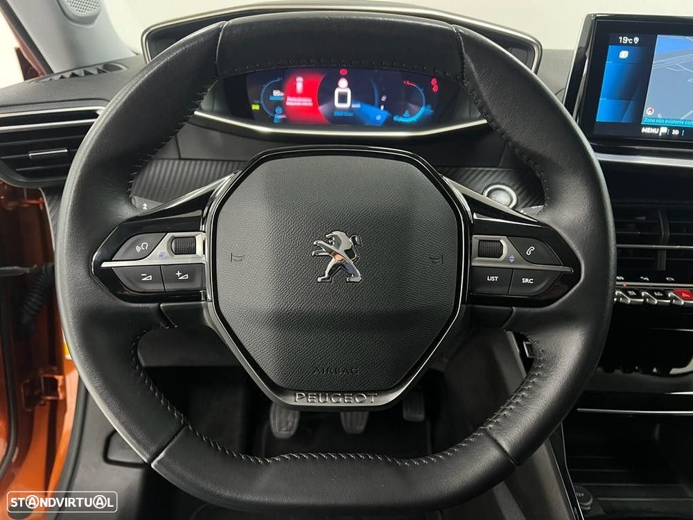 Peugeot 2008 1.2 PureTech Allure - 19