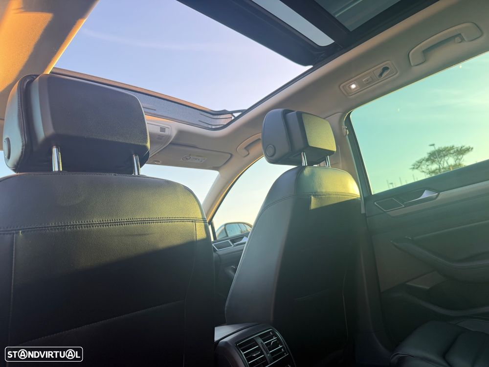 VW Passat Alltrack 2.0 TDI DSG 4Motion - 25