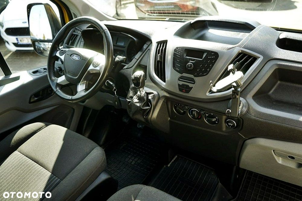 Ford Transit - 19