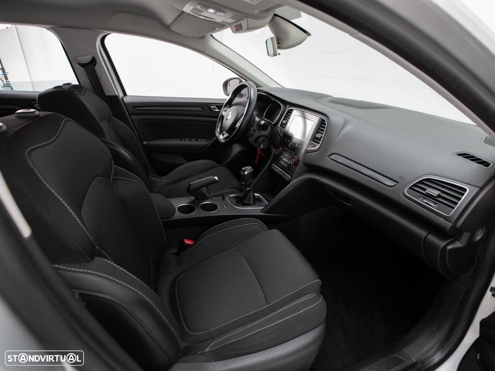 Renault Mégane Sport Tourer - 9