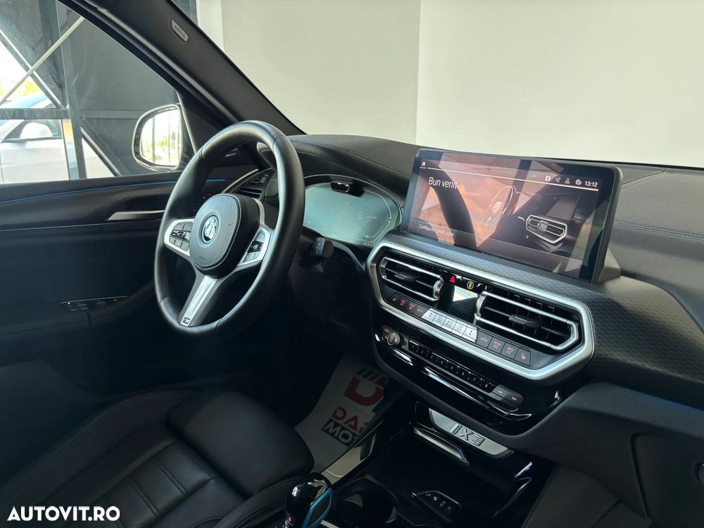 BMW iX3 Standard - 8