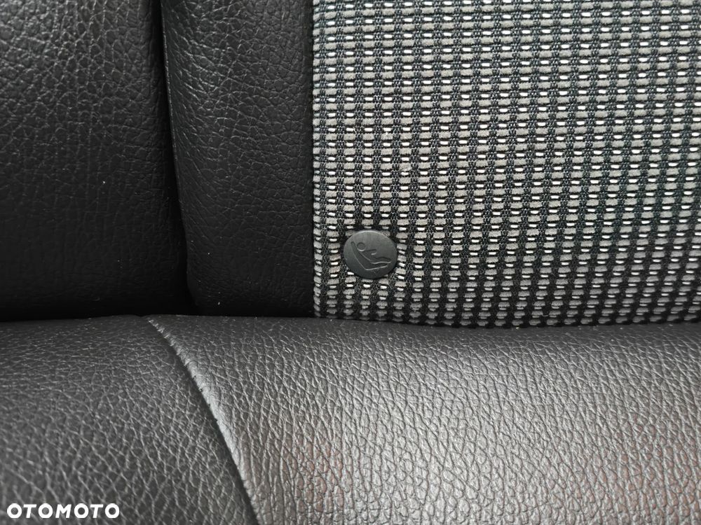 Opel Astra 1.4 Turbo Cosmo - 34