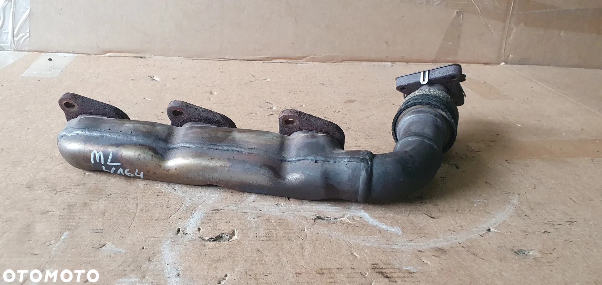 Kolektor wydechowy lewy Mercedes ML W164 3.0 CDI A6421420102 - 3