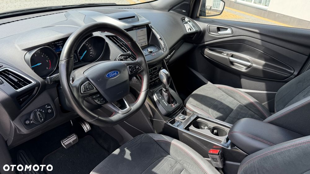 Ford Kuga 2.0 TDCi 2x4 ST-Line - 14