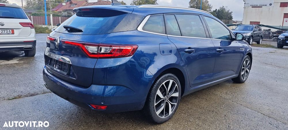 Renault Megane ENERGY TCe 140 EDC BOSE EDITION - 3
