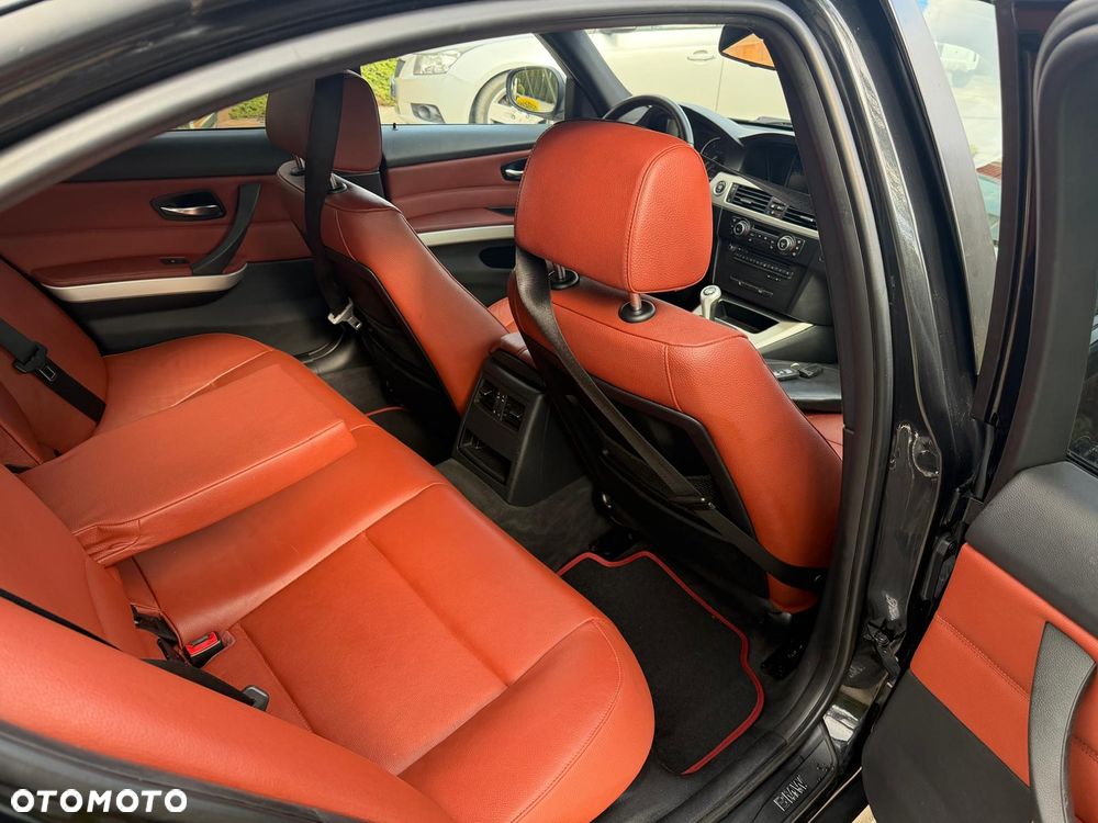 BMW Seria 3 318d DPF Edition Exclusive - 21