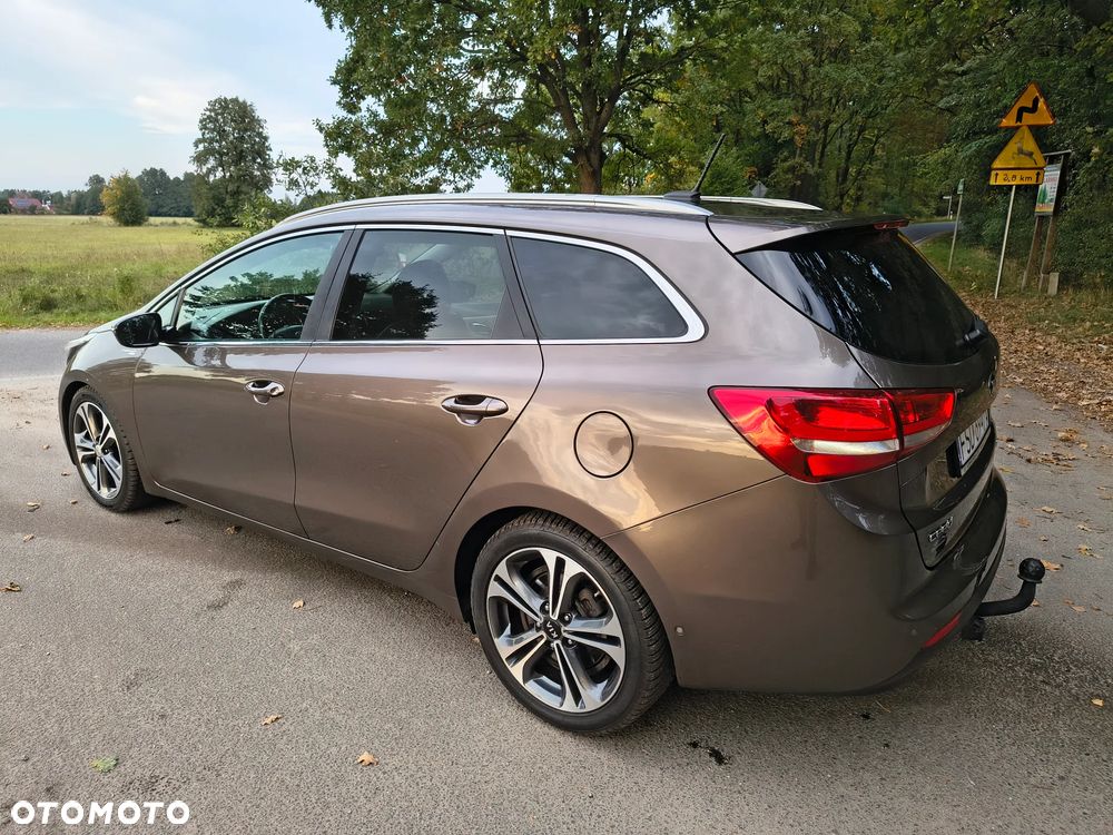 Kia Ceed - 6