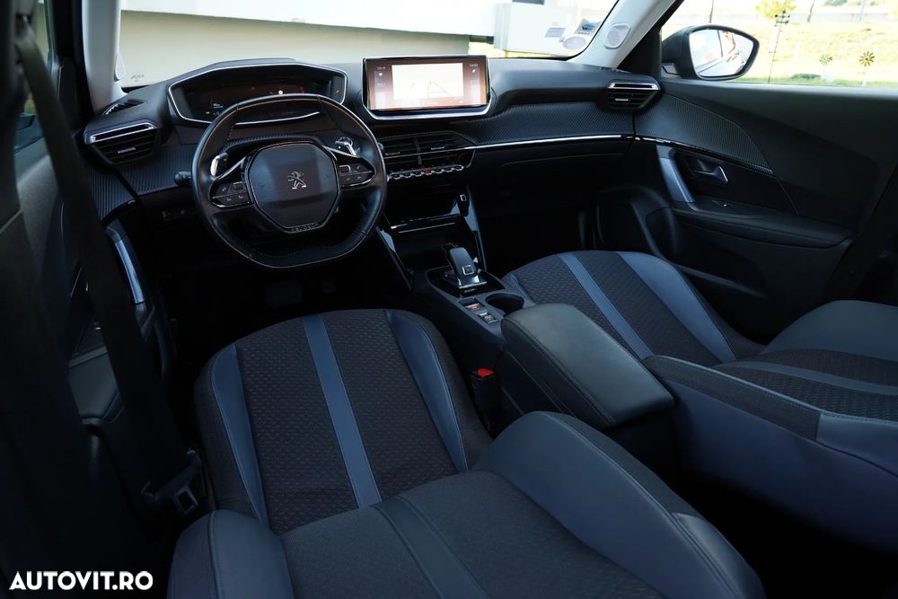 Peugeot 2008 PureTech 130 EAT8 Allure - 9