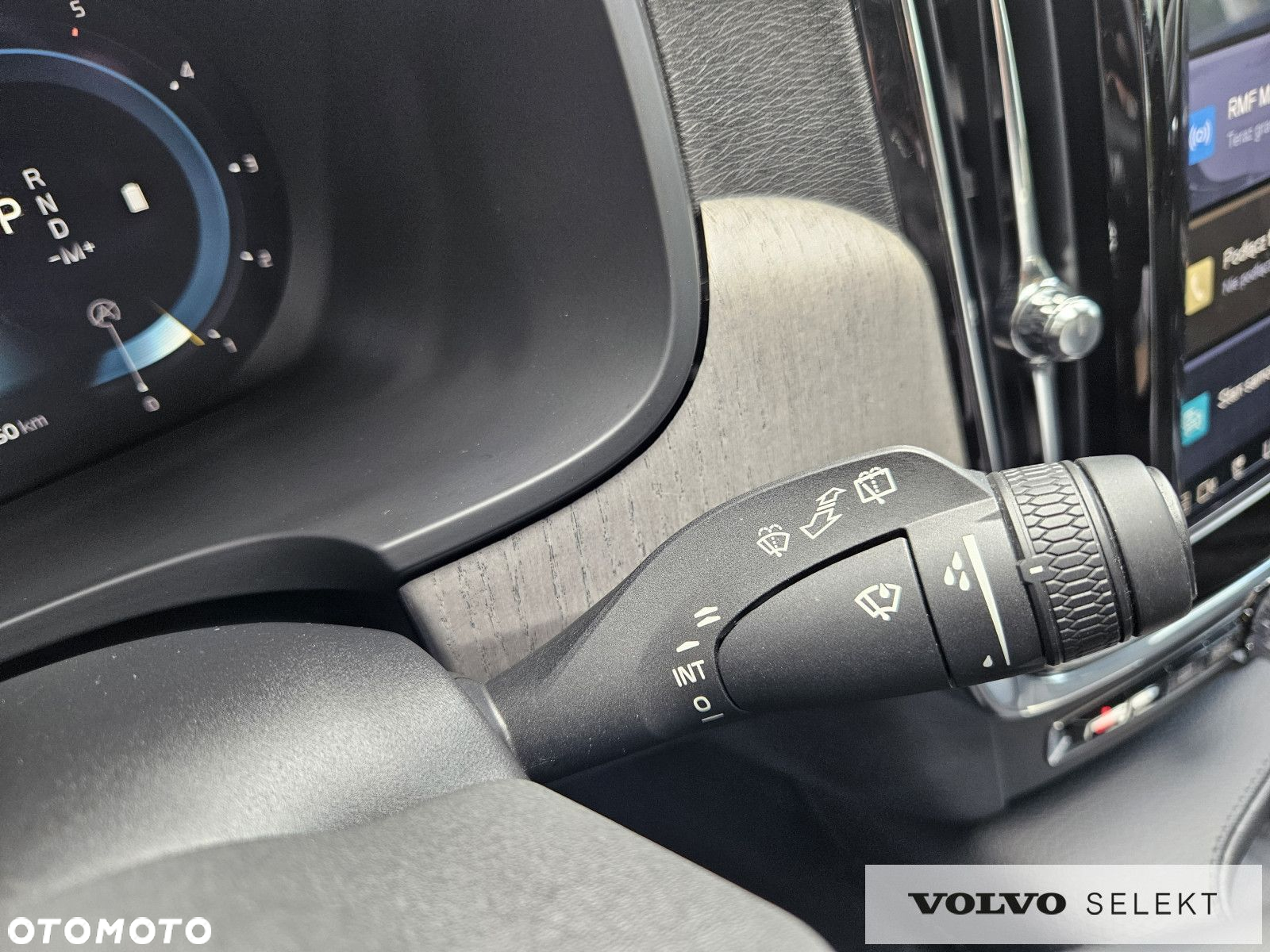 Volvo V90 Cross Country - 25