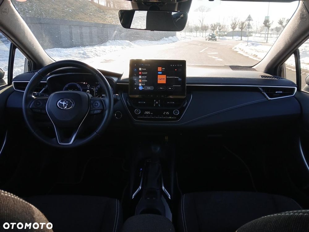Toyota Corolla - 12