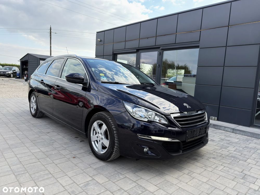 Peugeot 308 1.6 BlueHDi Allure S&S - 11