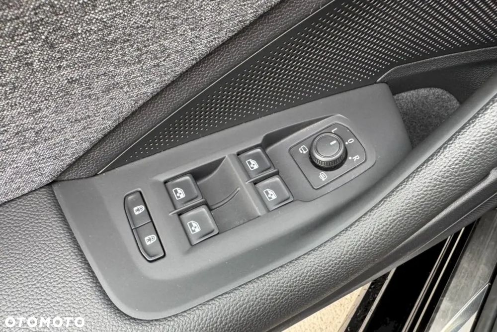 Skoda Superb 2.0 TSI Drive DSG - 12