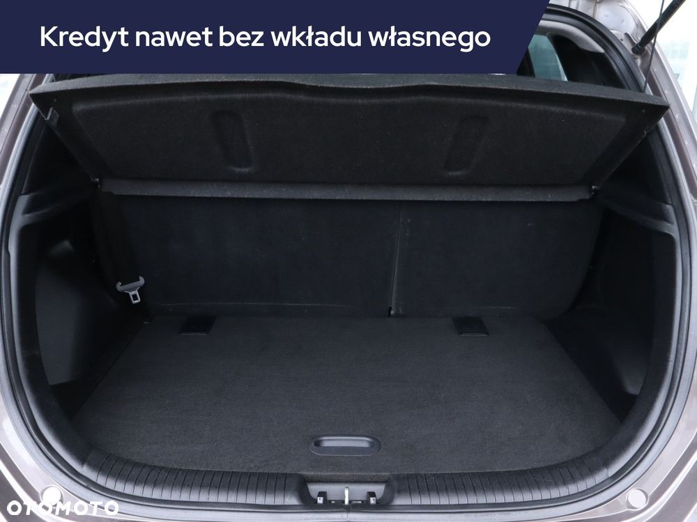 Hyundai ix20 - 15