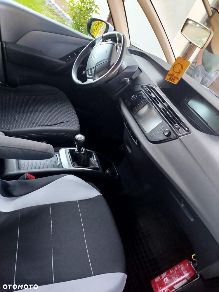 Citroën C4 Picasso e-HDi 115 Attraction - 4