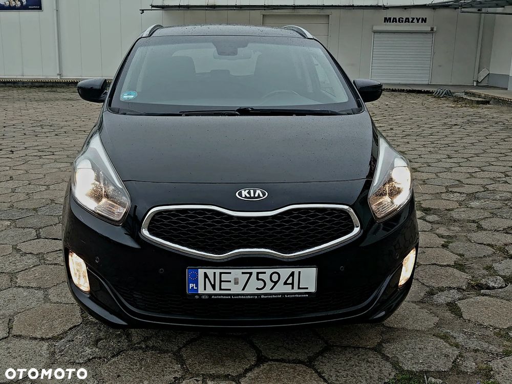 Kia Carens - 8