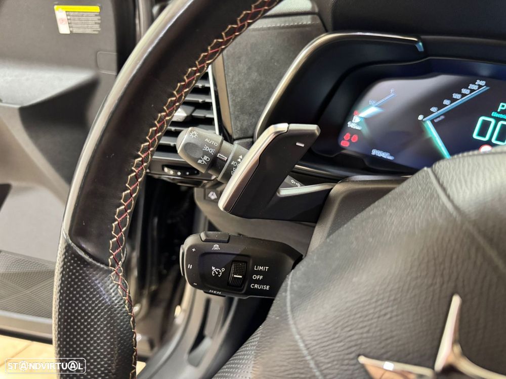 DS DS7 Crossback E-Tense Performance Line EAT8 - 19