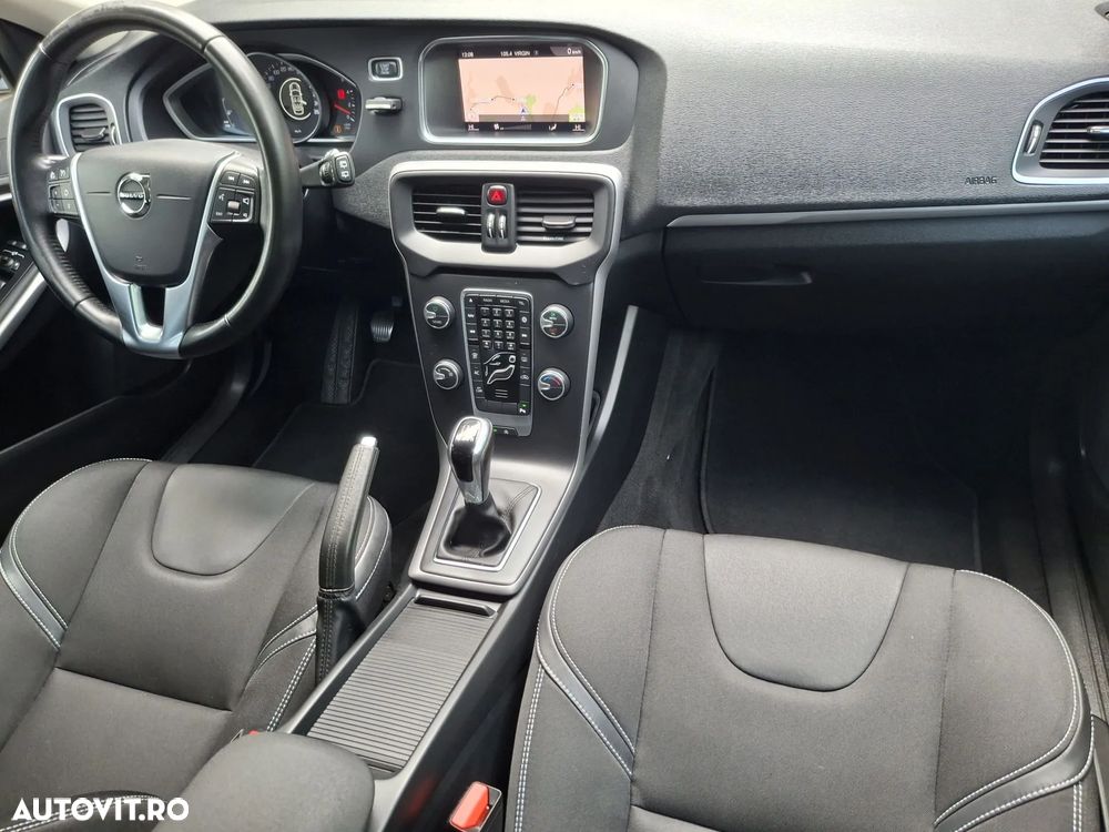 Volvo V40 D2 Pro - 10