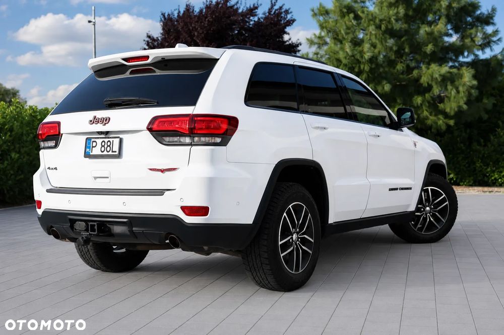 Jeep Grand Cherokee - 8