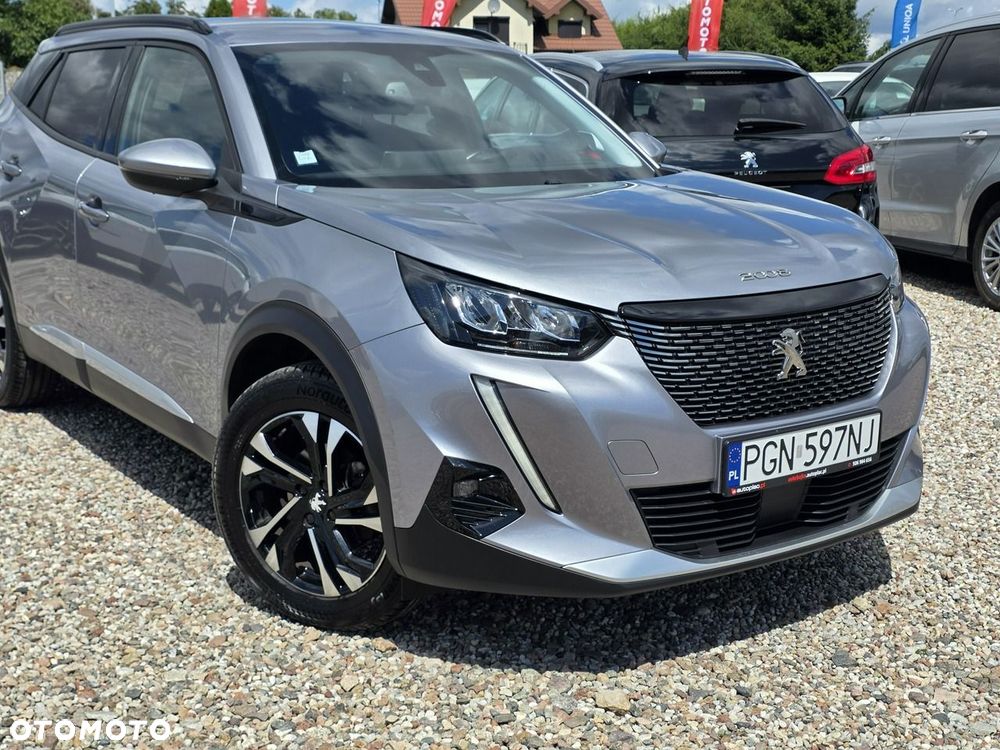 Peugeot 2008 PureTech 130 Allure S&S EAT8 - 11