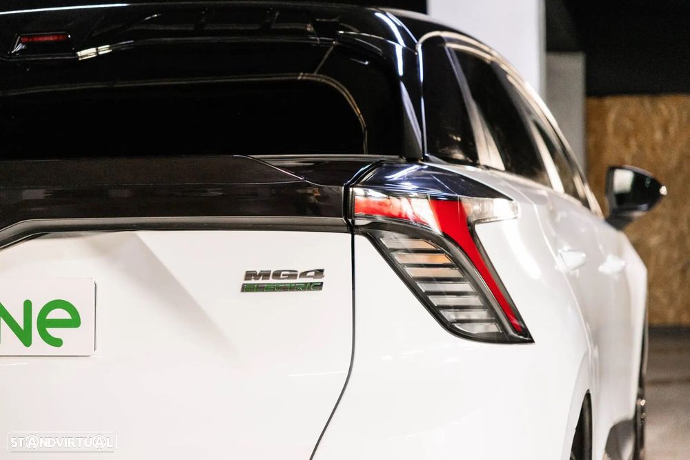 MG MG4 64 kWh Comfort - 15