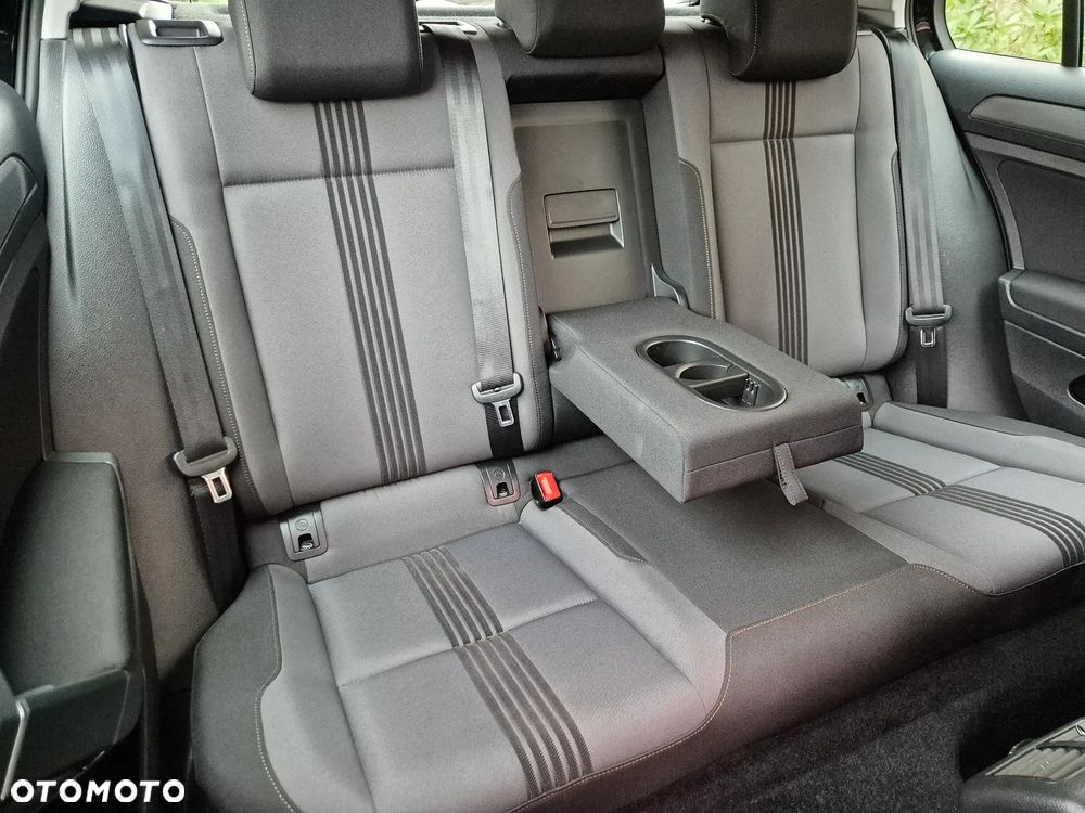 Volkswagen Golf 1.6 TDI BlueMotion Technology Allstar - 28