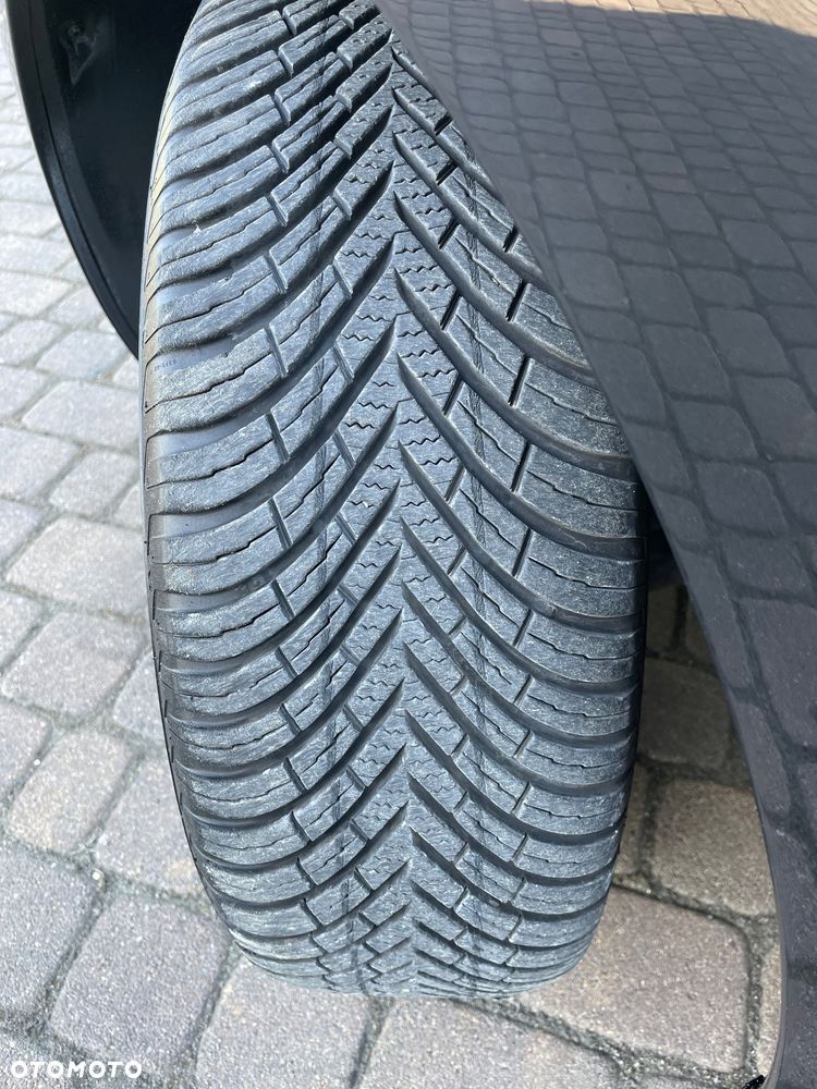 Peugeot 207 - 35