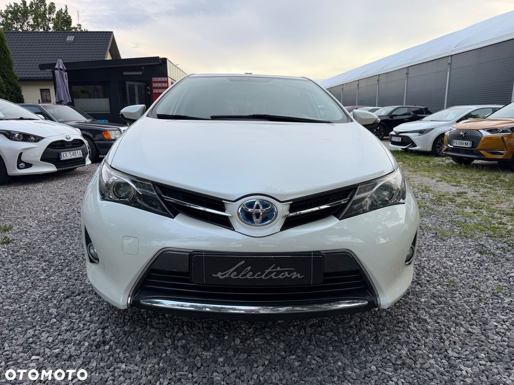 Toyota Auris Hybrid 135 Premium - 3