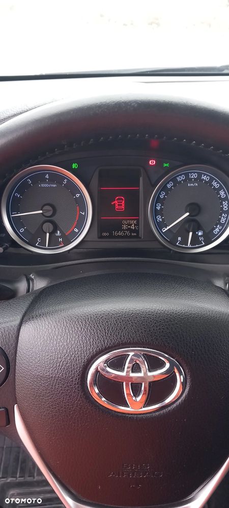 Toyota Auris 1.6 Valvematic Executive - 11