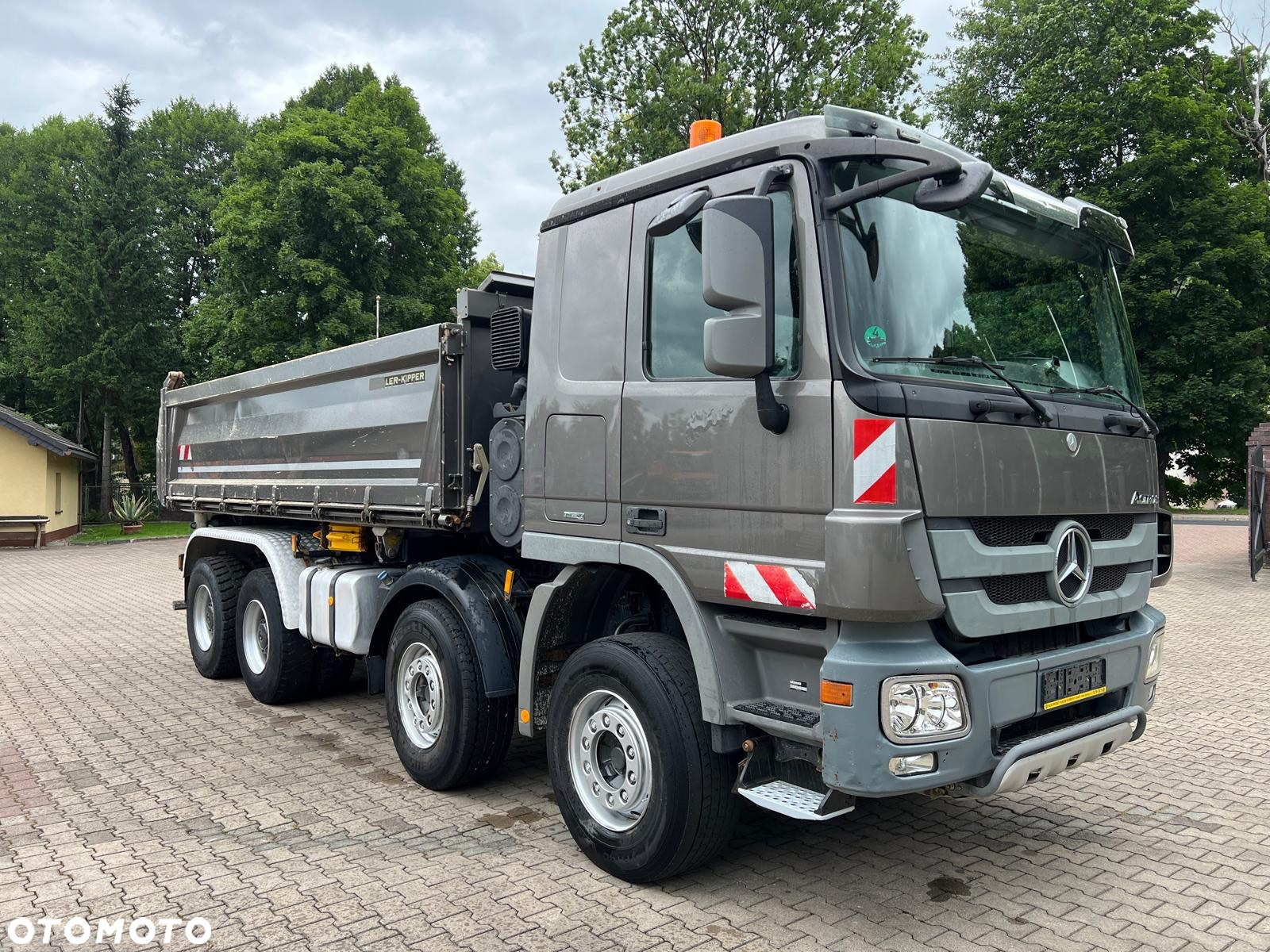 Mercedes-Benz 4146 ACTROS MP3 wywrotka 8x4, 3-str. MEILLER, BORDMATIC, 20 ton, 319 t.km. - 2