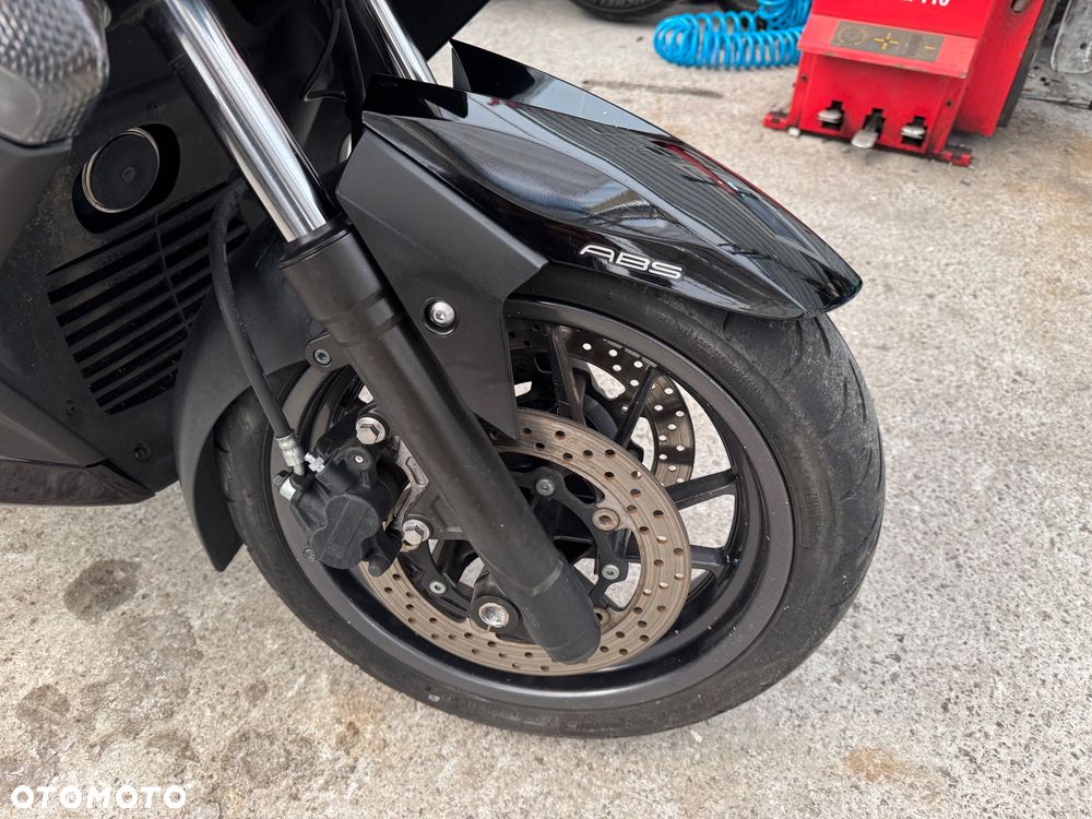 Yamaha X-max - 18