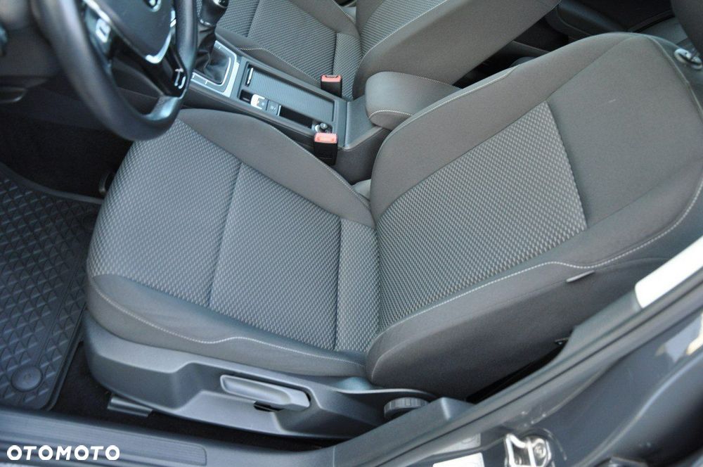 Volkswagen Golf 1.0 TSI Trendline - 12