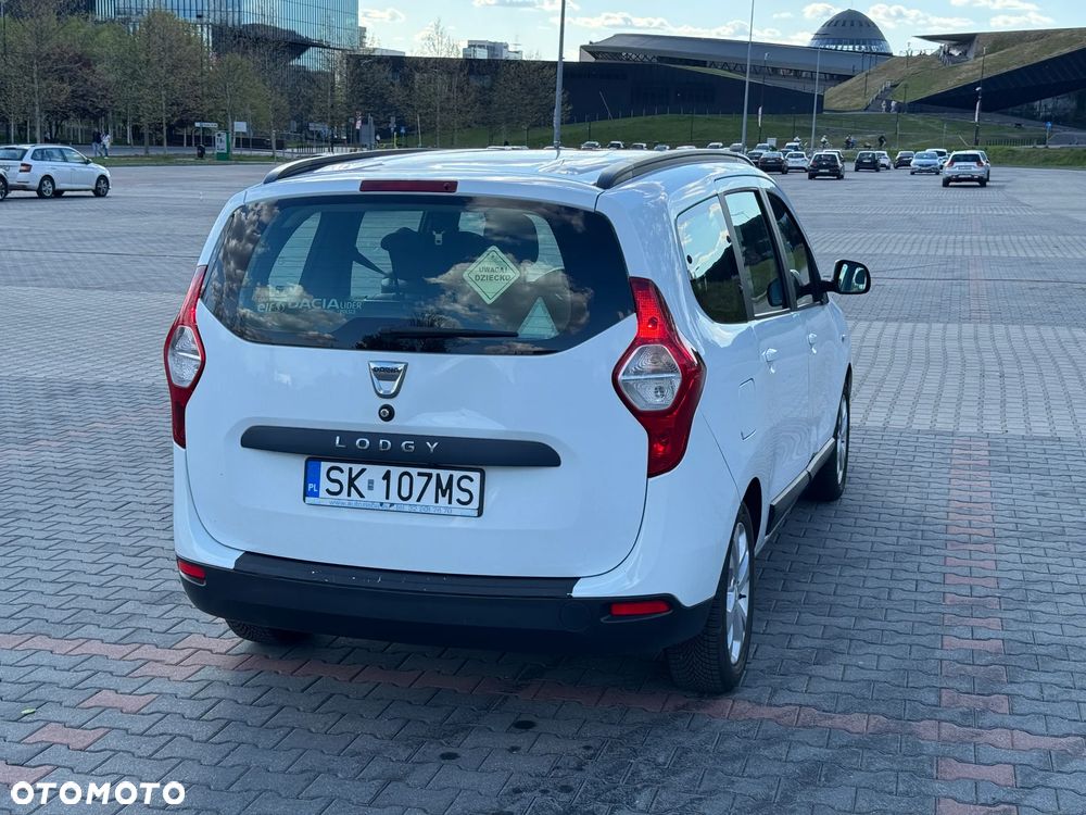 Dacia Lodgy 1.6 Laureate - 4