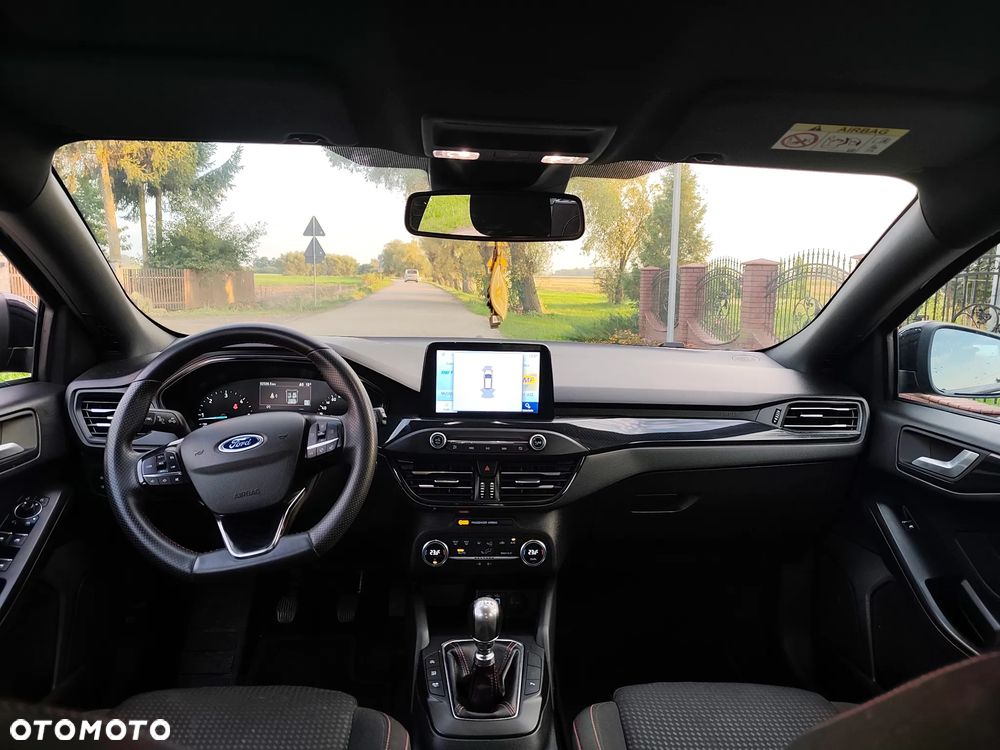 Ford Focus 1.5 EcoBlue ST-Line - 11