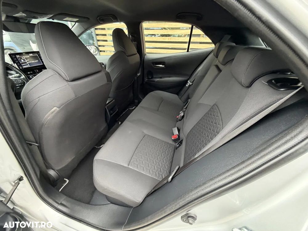 Toyota Corolla 1.8 HSD Dynamic - 10