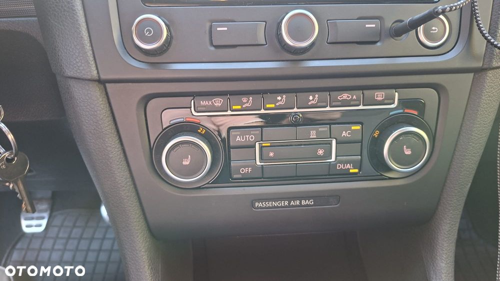 Volkswagen Golf - 11