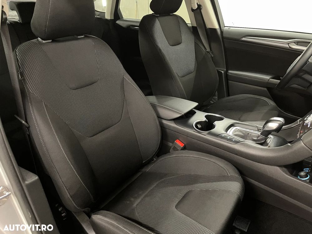 Ford Mondeo 2.0 HEV Titanium - 9